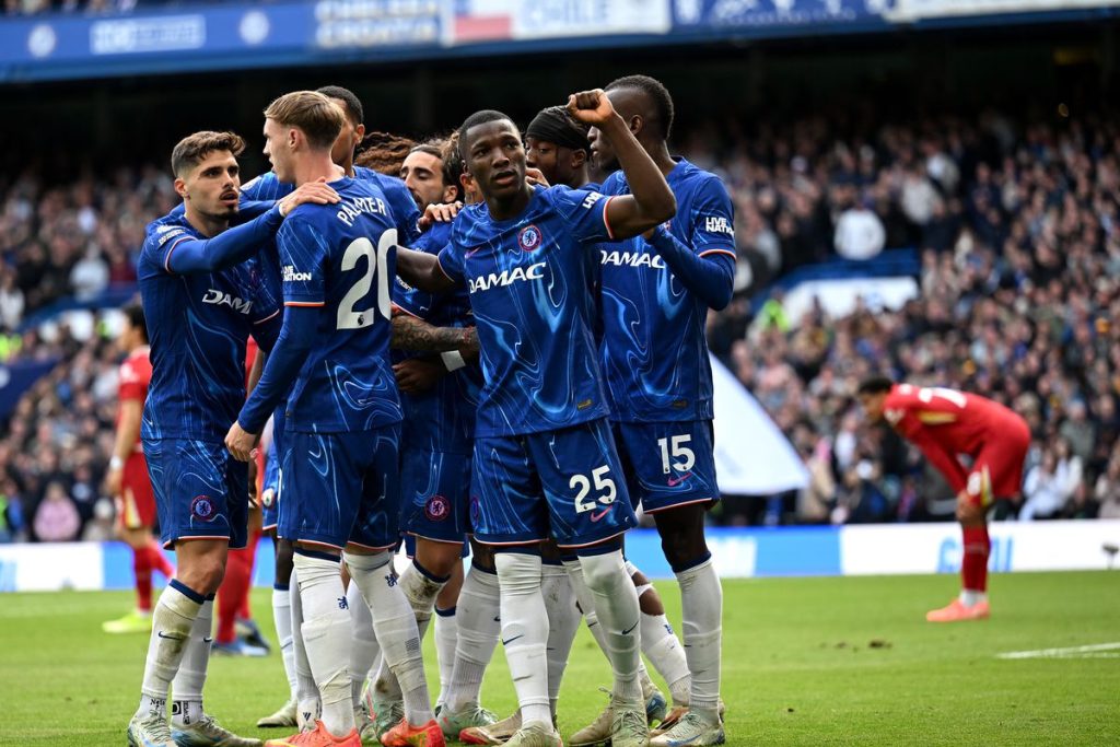 Chelsea Lawan Liverpool palmer team